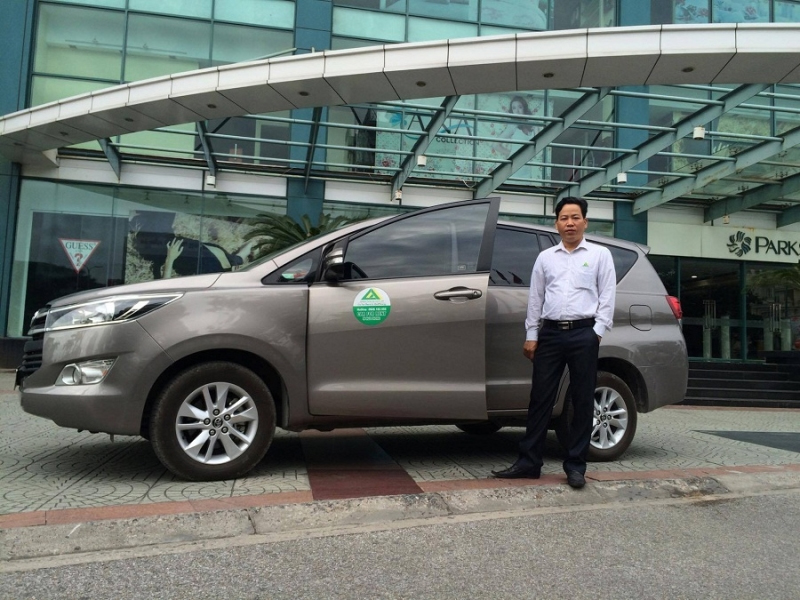 Cho thuê xe ô tô 7 chỗ tại Hải Phòng - Toyota Innova 2017