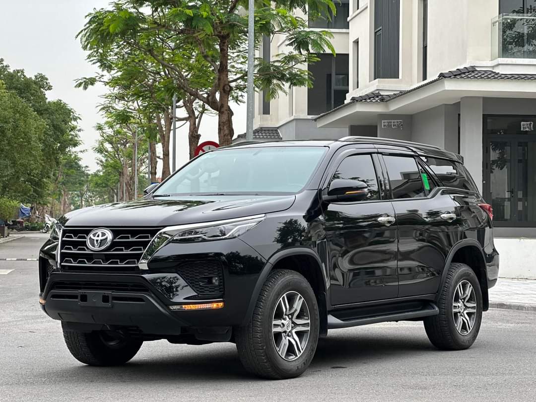 Fortuner  - LUXURY CAR FOR RENT